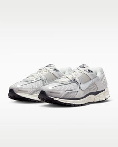 Calzado para mujer Nike Zoom Vomero 5
