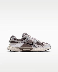 Calzado para mujer Nike V5 RNR