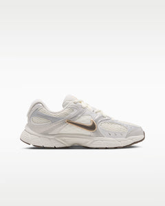 Calzado para mujer Nike V5 RNR