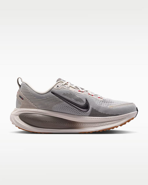 Calzado de correr para hombre Nike Vomero 18