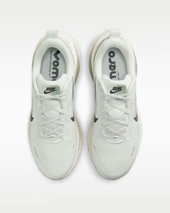 Calzado de correr para hombre Nike Vomero 18