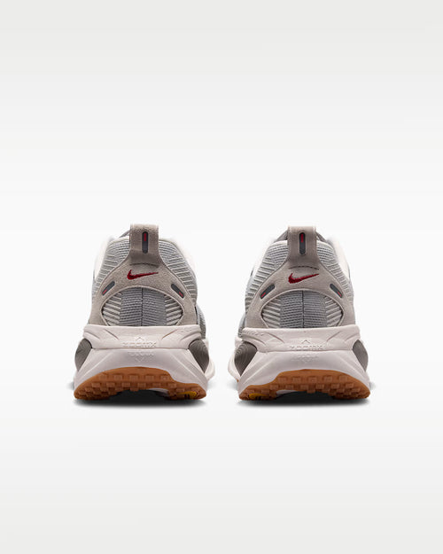 Calzado de correr para hombre Nike Vomero 18