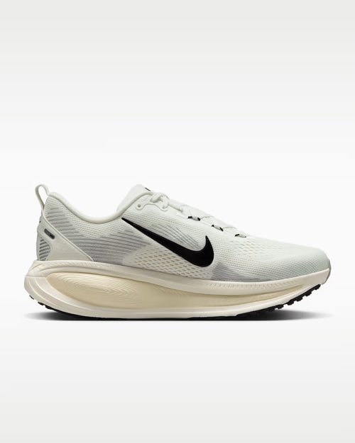 Calzado de correr para hombre Nike Vomero 18