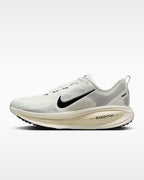Calzado de correr para hombre Nike Vomero 18