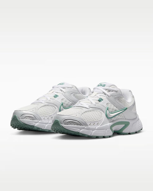 Calzado para mujer Nike V5 RNR