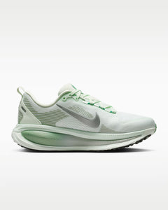 Calzado de correr para mujer Nike Vomero 18