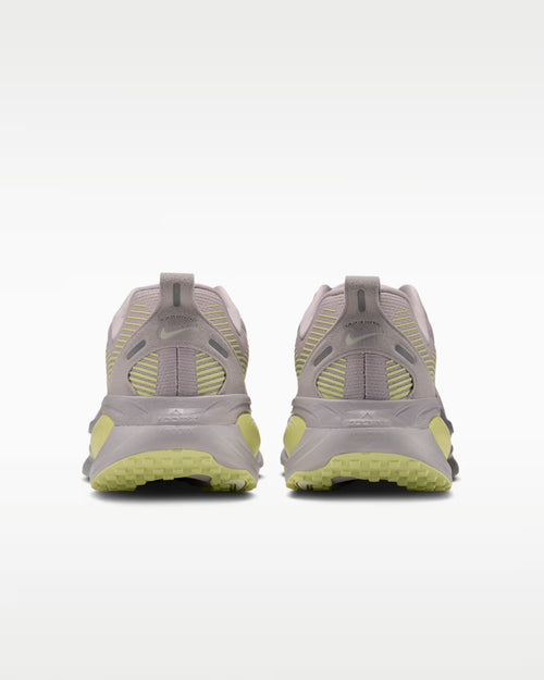 Calzado de correr para mujer Nike Vomero 18