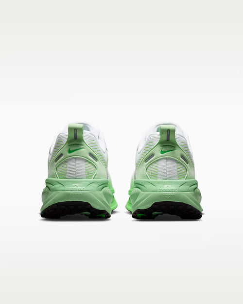Calzado de correr para mujer Nike Vomero 18