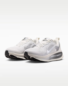 Calzado de correr para mujer Nike Vomero 18