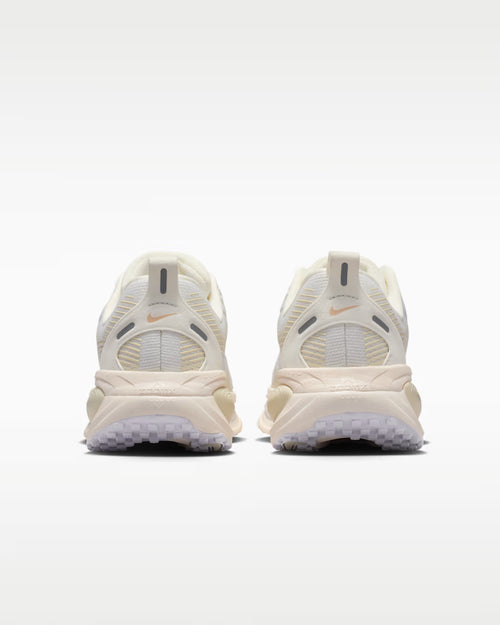 Calzado de correr para mujer Nike Vomero 18