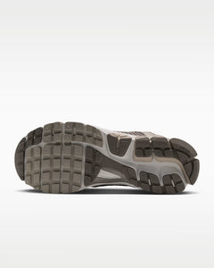 Calzado para mujer Nike Zoom Vomero 5