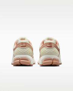 Calzado para mujer Nike Zoom Vomero 5