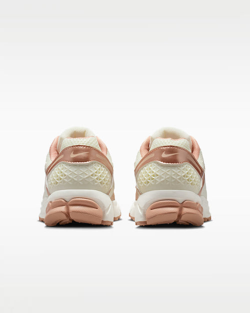 Calzado para mujer Nike Zoom Vomero 5