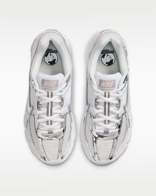 Calzado para mujer Nike Zoom Vomero 5