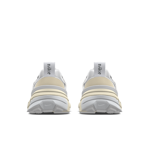 Calzado para mujer Nike V2K Run By You