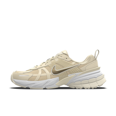 Calzado para mujer Nike V2K Run By You