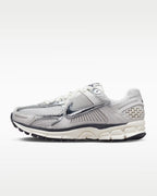Calzado para mujer Nike Zoom Vomero 5