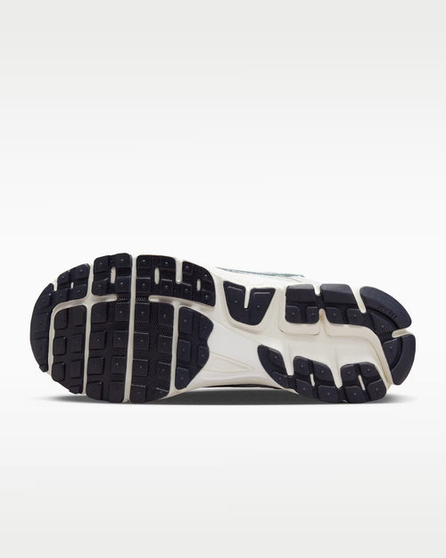 Calzado para mujer Nike Zoom Vomero 5
