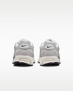Calzado para mujer Nike Zoom Vomero 5