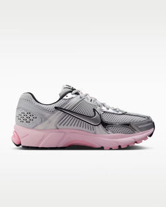 Calzado para mujer Nike Zoom Vomero 5