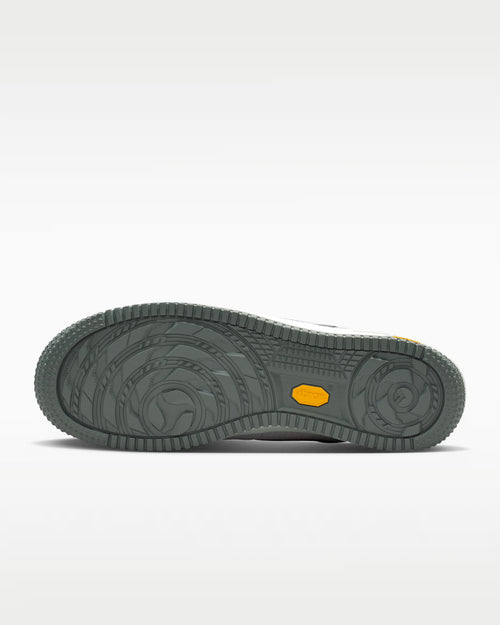 Calzado para hombre Nike Air Force 1 '07 LX Vibram
