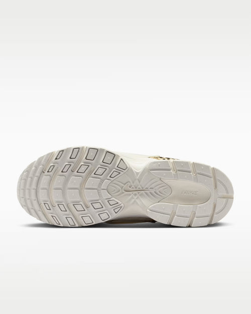 Calzado para mujer Nike V5 RNR Suede