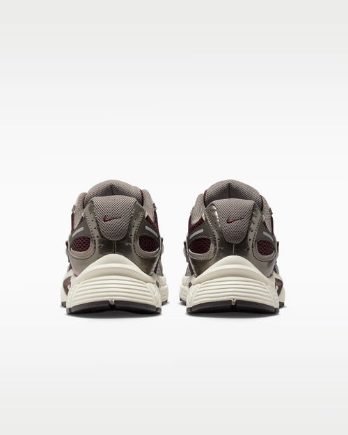 Calzado para mujer Nike V5 RNR