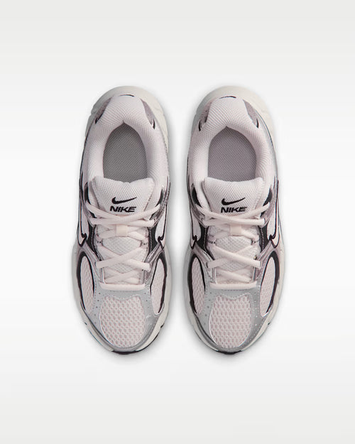 Calzado para mujer Nike V5 RNR