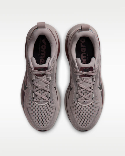 Calzado de correr para hombre Nike Vomero 18