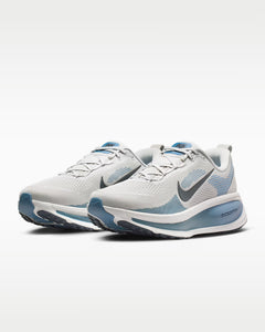 Calzado de correr para hombre Nike Vomero 18