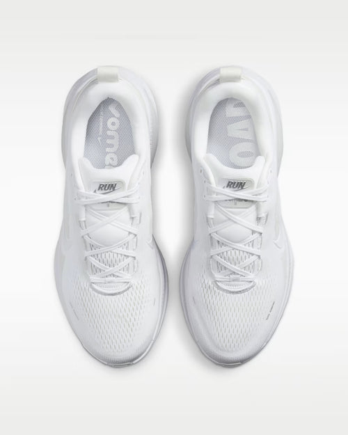 Calzado de correr para hombre Nike Vomero 18