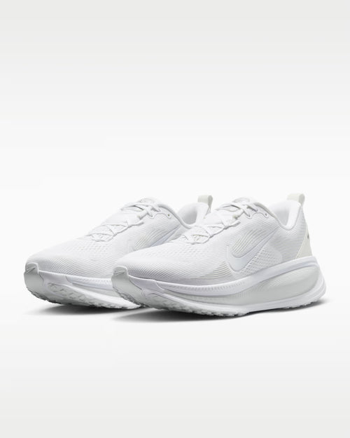 Calzado de correr para hombre Nike Vomero 18