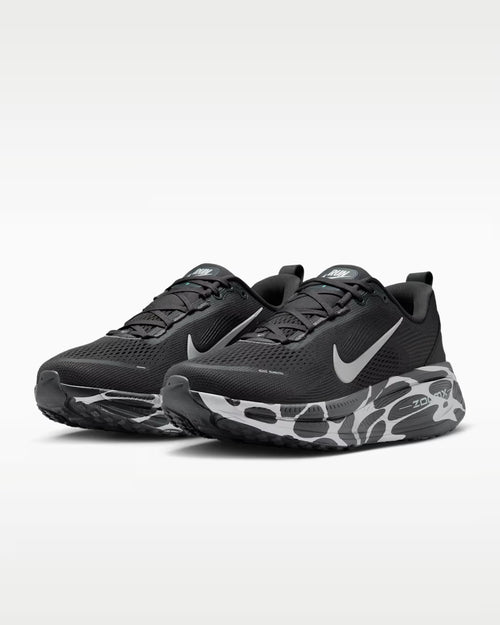 Calzado de correr para hombre Nike Vomero 18