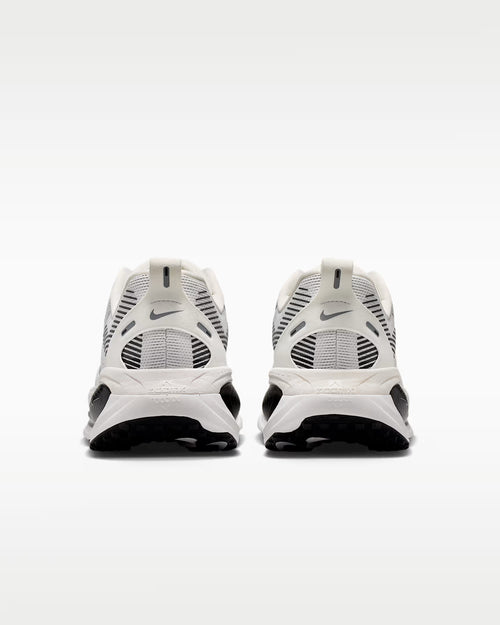 Calzado de correr para hombre Nike Vomero 18