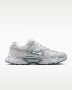 Calzado para mujer Nike V5 RNR