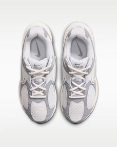 Calzado para mujer Nike V5 RNR