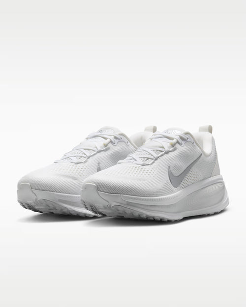 Calzado de correr para mujer Nike Vomero 18