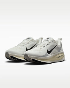 Calzado de correr para mujer Nike Vomero 18