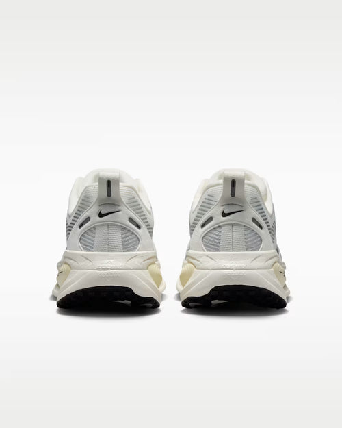 Calzado de correr para mujer Nike Vomero 18