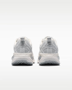 Calzado de correr para mujer Nike Vomero 18 SE