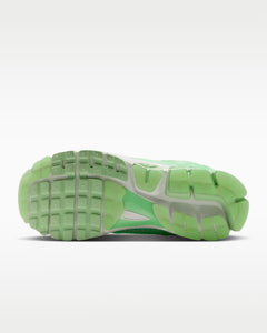 Calzado para mujer Nike Zoom Vomero 5