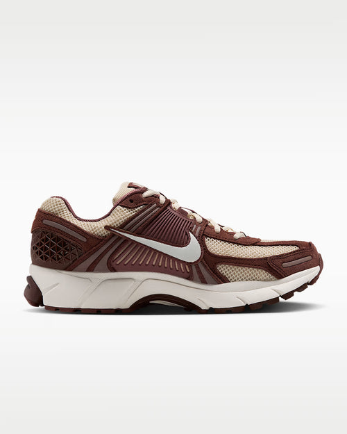 Calzado para mujer Nike Zoom Vomero 5