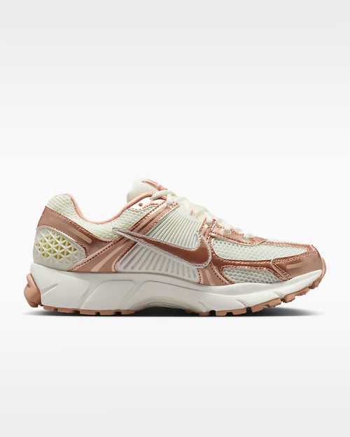 Calzado para mujer Nike Zoom Vomero 5