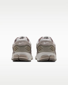Calzado para mujer Nike Zoom Vomero 5