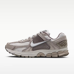 Calzado para mujer Nike Zoom Vomero 5