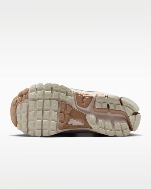 Calzado para mujer Nike Zoom Vomero 5