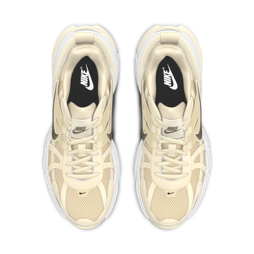 Calzado para mujer Nike V2K Run By You