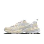 Calzado para mujer Nike V2K Run By You