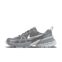 Calzado para mujer Nike V2K Run By You