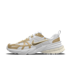 Calzado para mujer Nike V2K Run By You